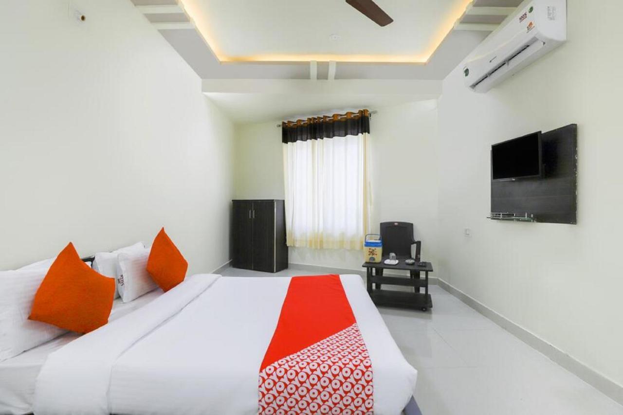 Hotel-The Safar Ahmedabad Eksteriør bilde